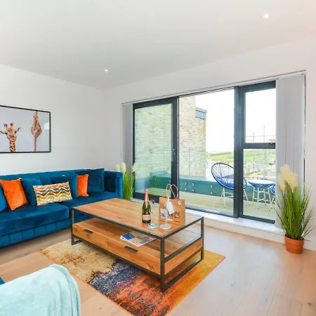 Seascape - Porth Holiday home